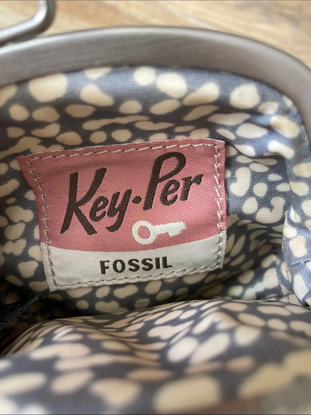 Fossil Key-Per Coated Canvas Kiss-lock Coin Purse